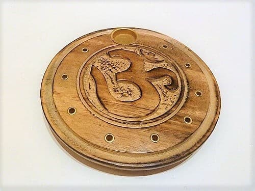 Räucherstäbchenhalter rund mit OM Zeichen aus Holz 10 cm, Aschauffänger für mehrere Stäbchen