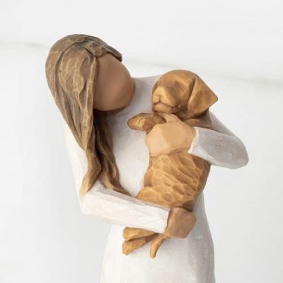 Willow Tree Figur golden dog Frau mit Hundewelpe auf dem Arm, 19,5 cm, von Susan Lordi 'adorable you' in Geschenkbox mit Kärtchen und Spruch